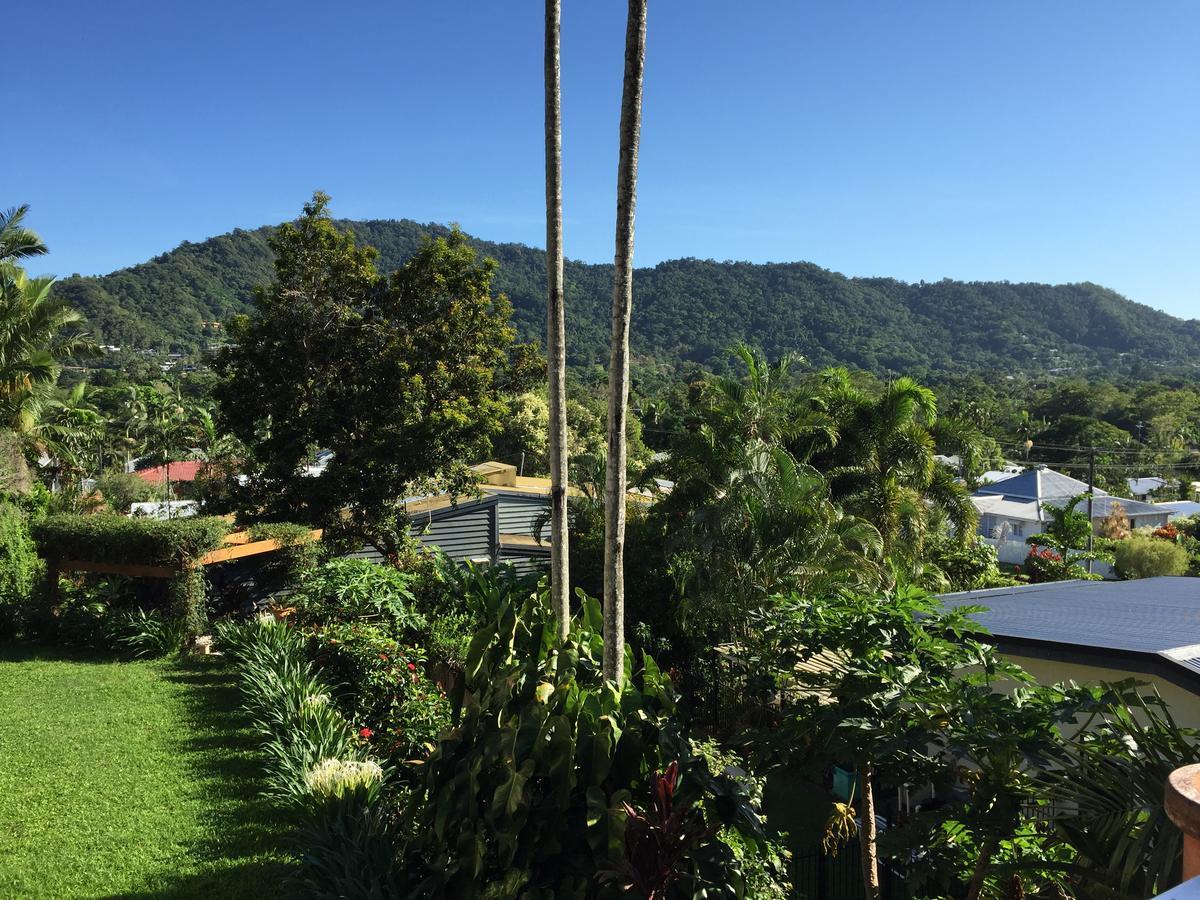 Apartmán Hideaway On Hillview Cairns Exteriér fotografie